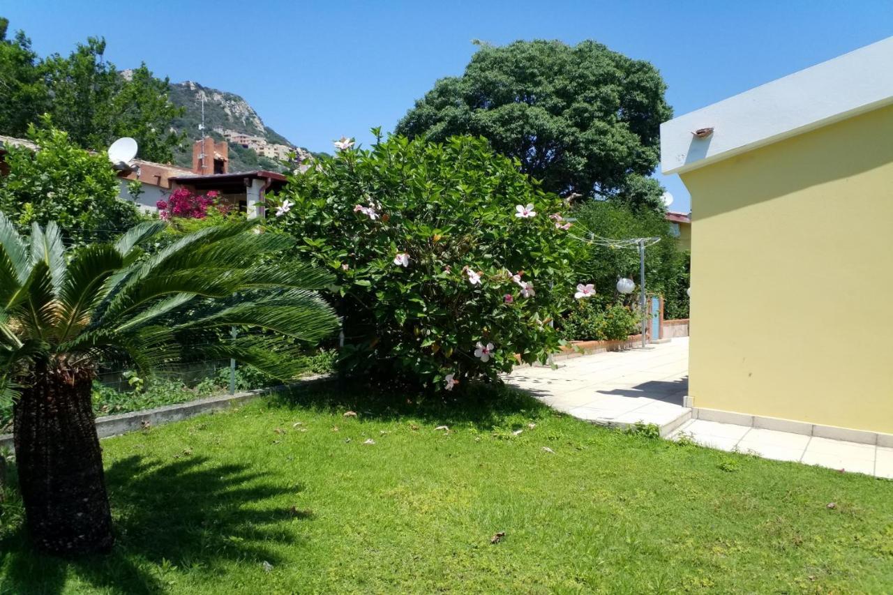 Villa Azzurra Nel Centro Di Costa Rei Buitenkant foto